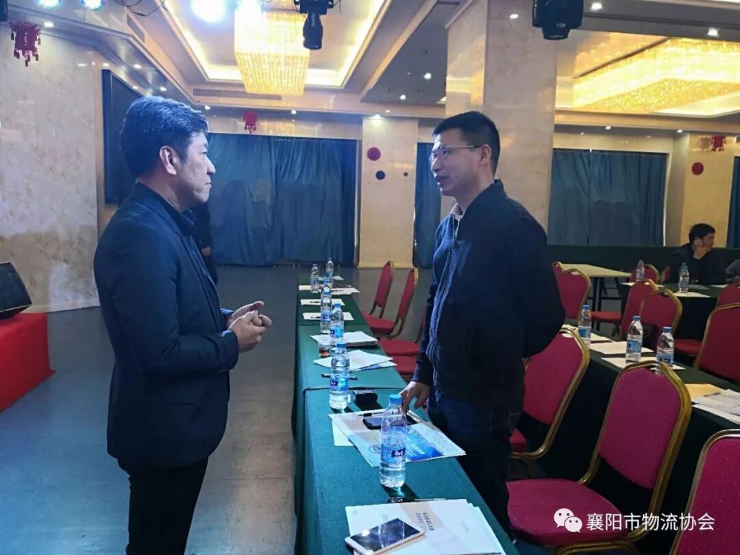 襄阳市物流协会商学院启动仪式暨中小企业经营管理座谈会隆重召开现场图片5
