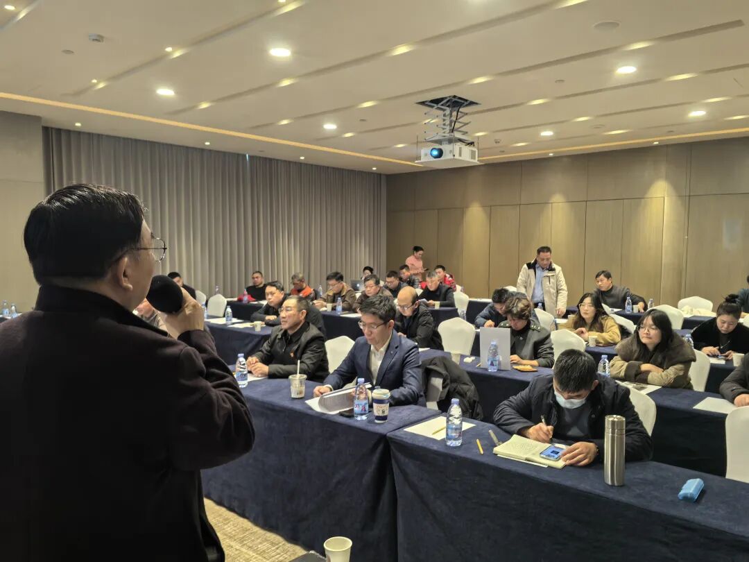 襄阳市物流协会2026年首次会长扩大会议圆满召开，擘画“十五五”智慧物流新蓝图现场图片2