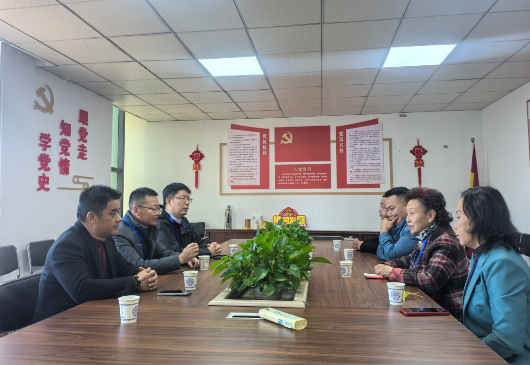 襄阳市物流协会应邀出席2025汉交会 共话AI赋能物流新发展现场图片3